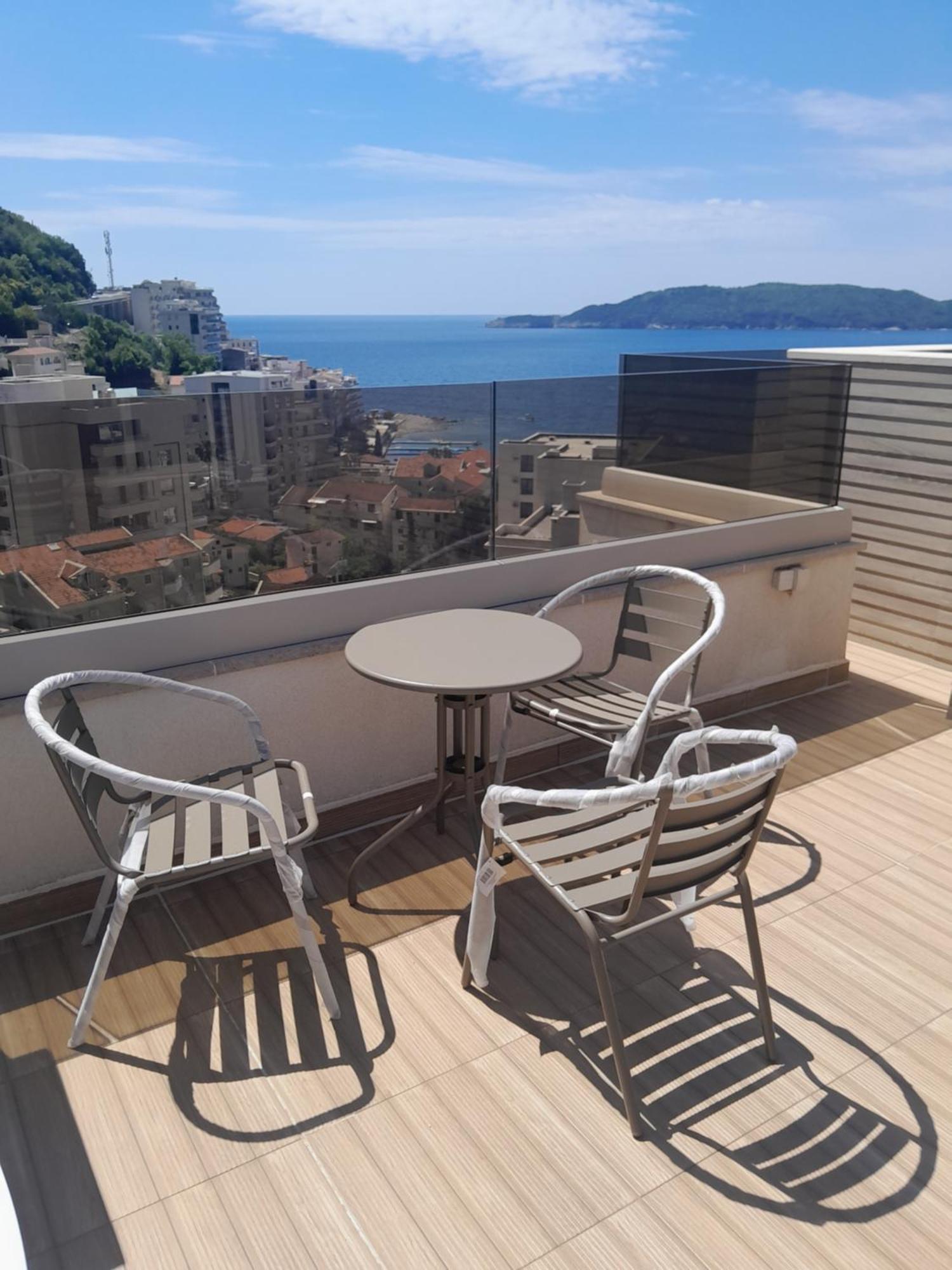 Twins Apartment Rafailovici Ngoại thất bức ảnh